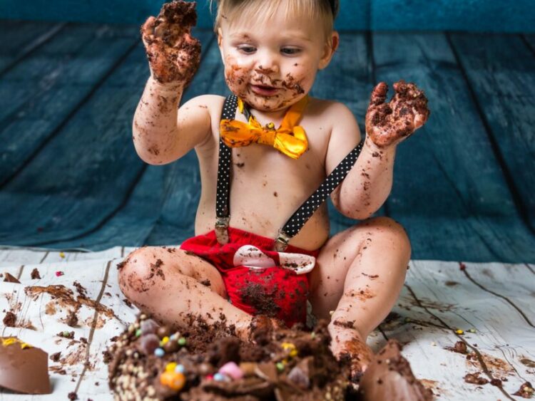 Cake smash shoot (155 of 200)-min